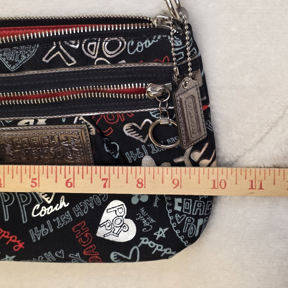 Coach Poppy limited edition Luxe metallic graffiti glam hearts crossbody bag - Picture 11 of 14